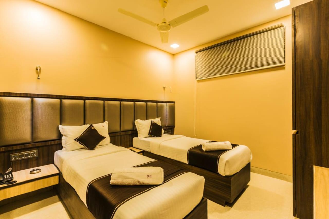 Hotel Golden Crown — Photos 1